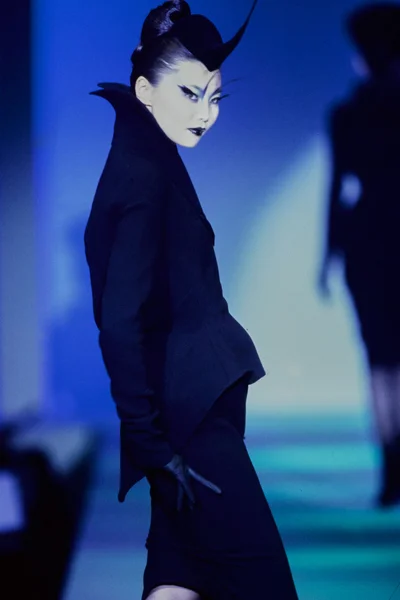Look 2